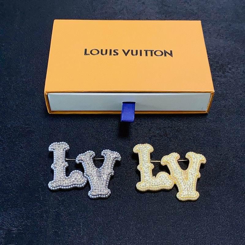 LV Brooch 03yxs05