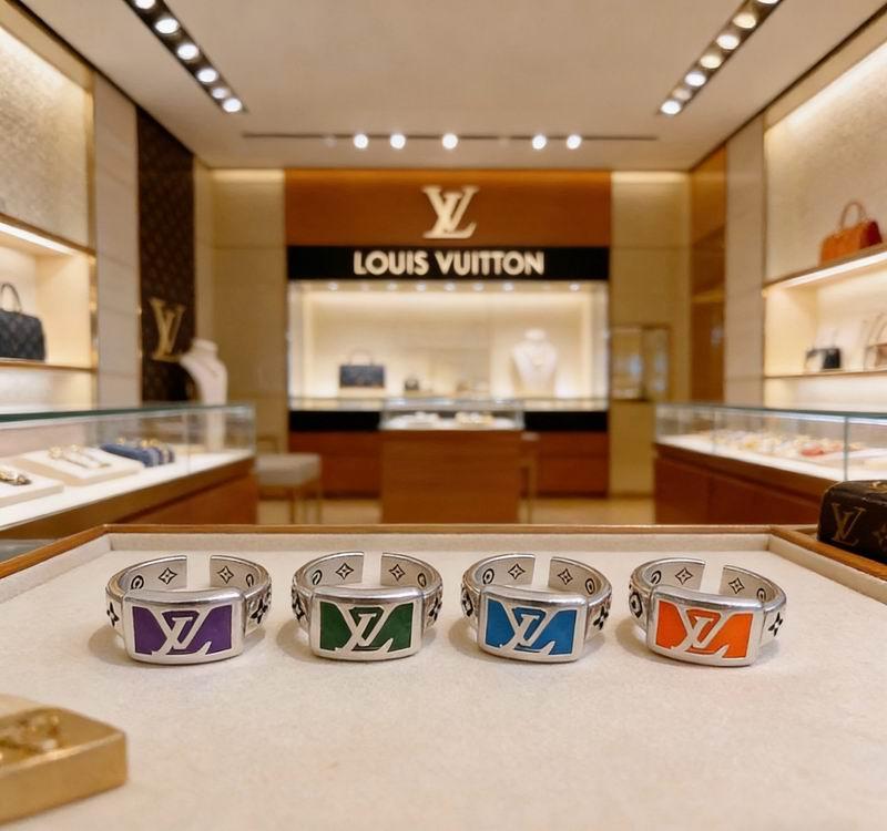 LV RINGS